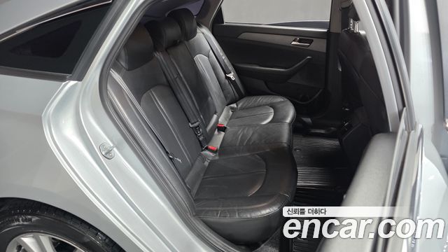 Hyundai Sonata 2017 — photo 17