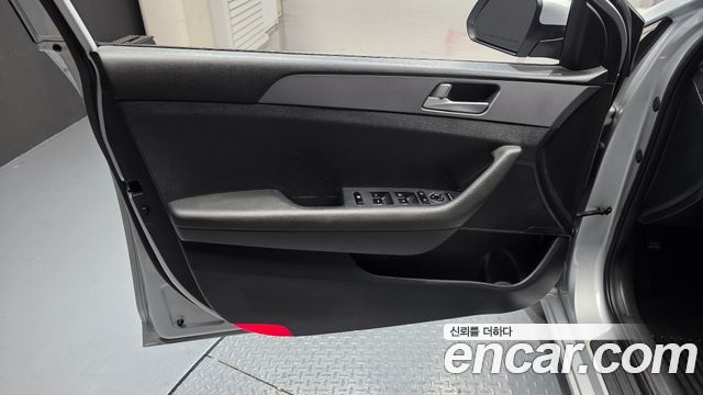 Hyundai Sonata 2017 — photo 14