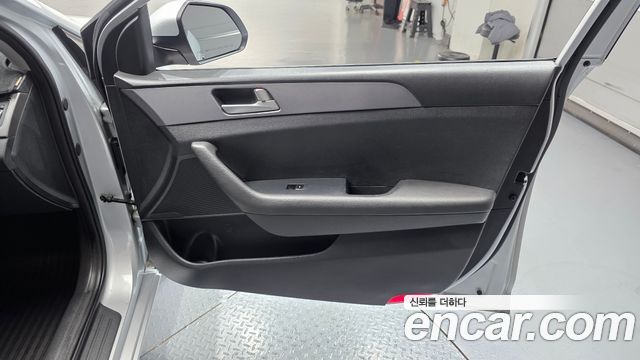 Hyundai Sonata 2017 — photo 15