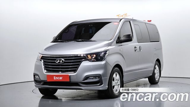 Hyundai Starex 2019 — photo 1