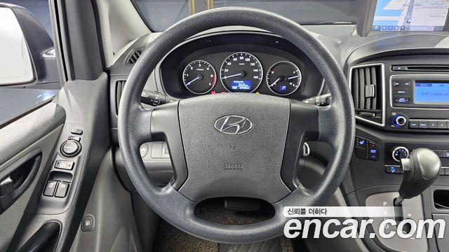 Hyundai Starex 2019 — photo 13