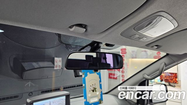 Hyundai Starex 2019 — photo 17
