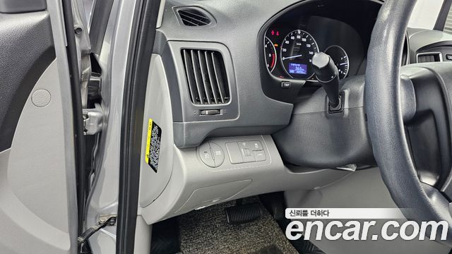 Hyundai Starex 2019 — photo 18