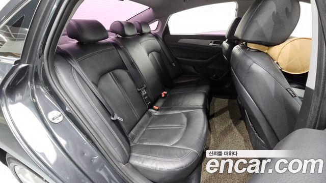Hyundai Sonata 2018 — photo 17