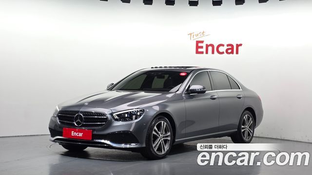 Mercedes-Benz E-Class 2022 — photo 1