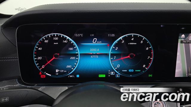 Mercedes-Benz E-Class 2022 — photo 11
