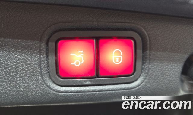 Mercedes-Benz E-Class 2022 — photo 25