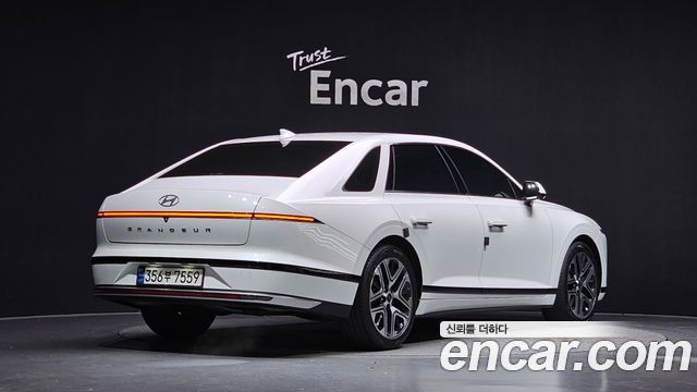 Hyundai Grandeur 2023 — photo 2