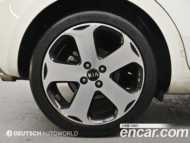 Kia pride 2012 — photo 5