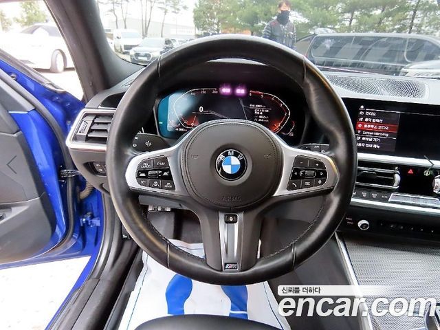 BMW 3-Series 2020 — photo 8