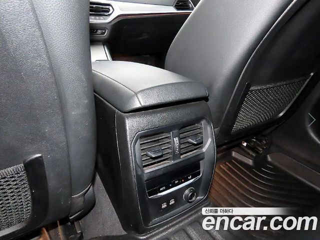 BMW 3-Series 2020 — photo 15