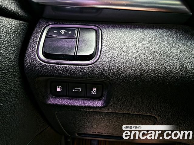 Kia K5 2016 — photo 16
