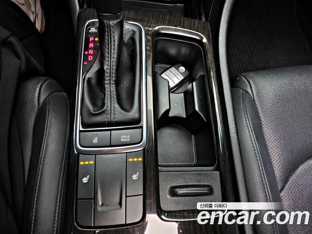 Kia K5 2016 — photo 19