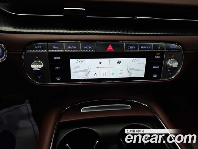 Genesis G90 2023 — photo 10
