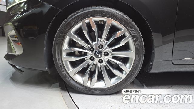 Kia K7 2020 — photo 5