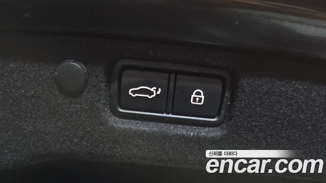 Kia K7 2020 — photo 32