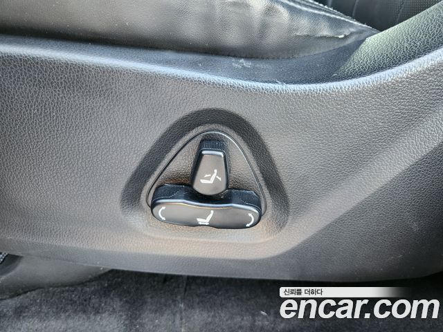 KG Mobility Rexton 2019 — photo 19