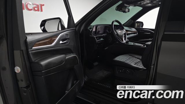 Cadillac Escalade 2021 — photo 13