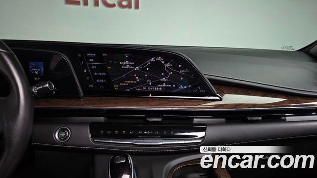 Cadillac Escalade 2021 — photo 20
