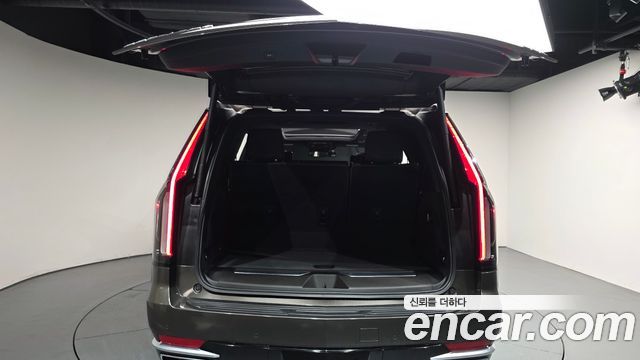 Cadillac Escalade 2021 — photo 26