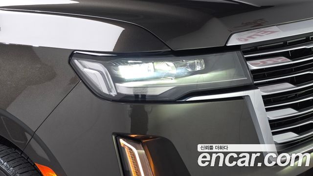 Cadillac Escalade 2021 — photo 8