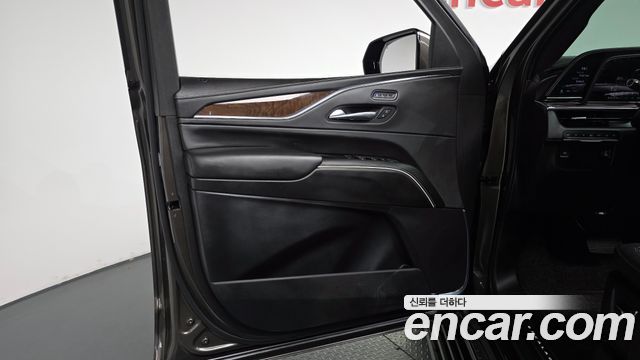 Cadillac Escalade 2021 — photo 14