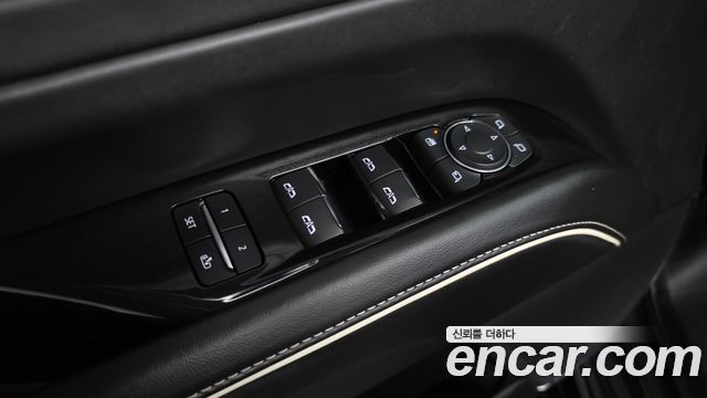 Cadillac Escalade 2021 — photo 36
