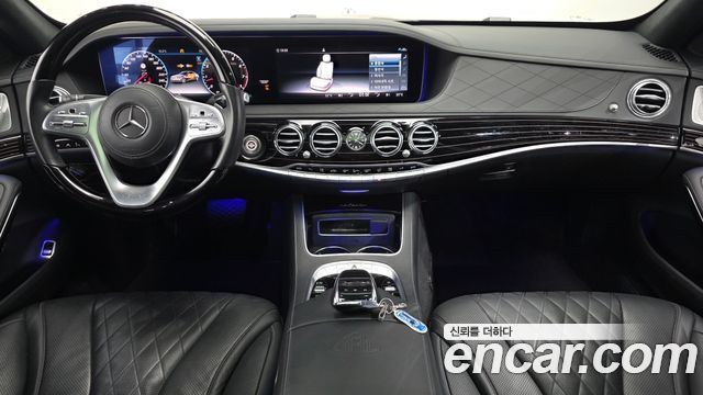 Mercedes-Benz S-Class 2020 — photo 10
