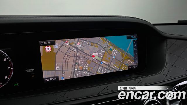 Mercedes-Benz S-Class 2020 — photo 21