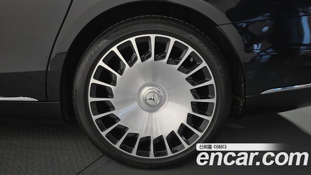 Mercedes-Benz S-Class 2020 — photo 7