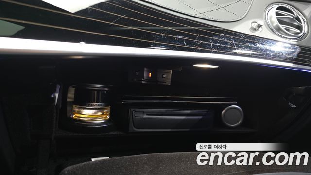 Mercedes-Benz S-Class 2020 — photo 34