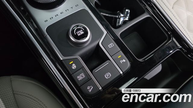 Kia Sorento 2023 — photo 25