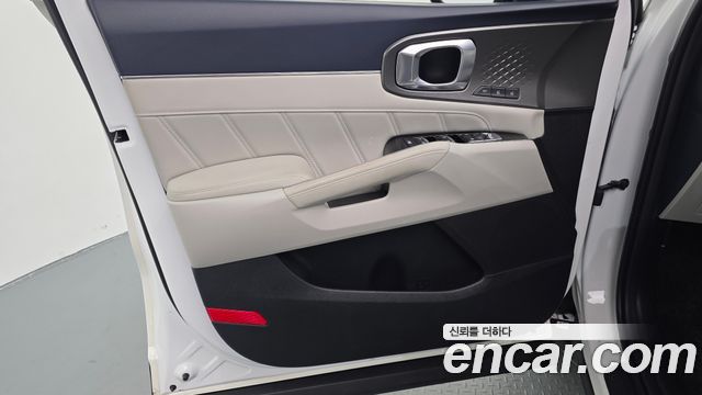 Kia Sorento 2023 — photo 14