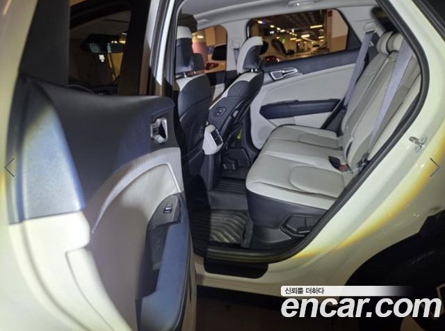 Kia Sportage 2022 — photo 8