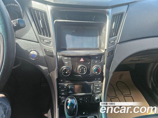 Hyundai Sonata 2014 — photo 12