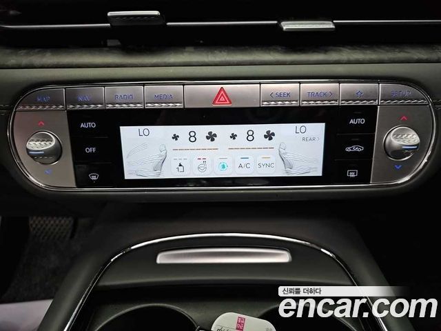 Genesis G90 2023 — photo 10