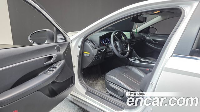 Hyundai Sonata 2020 — photo 13