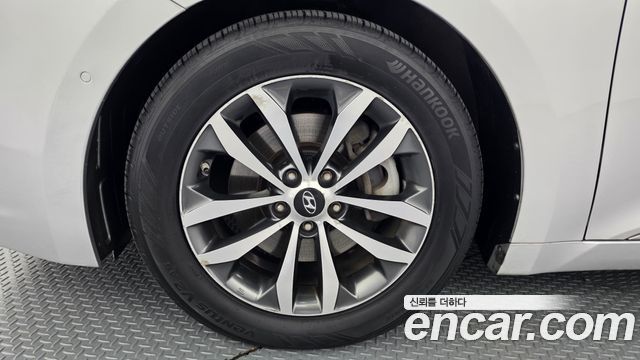 Hyundai Grandeur 2011 — photo 5