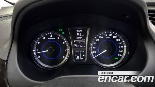 Hyundai Grandeur 2011 — photo 8