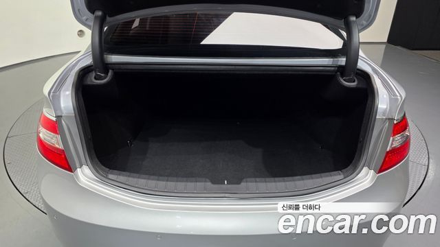 Hyundai Grandeur 2011 — photo 20