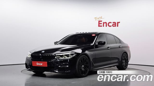 BMW 5-Series 2017 — photo 1