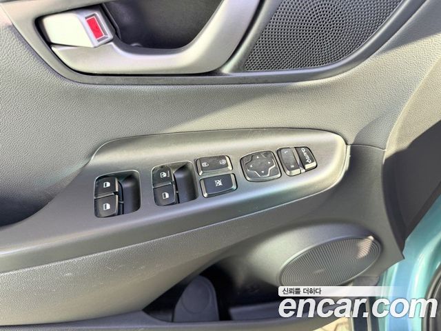 Hyundai Kona 2018 — photo 13