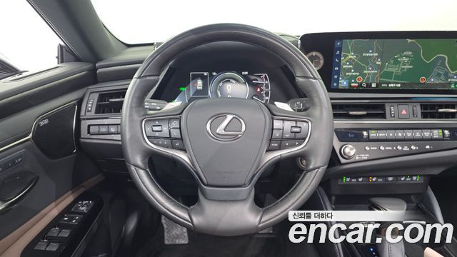 Lexus ES 2025 — photo 20
