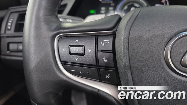 Lexus ES 2025 — photo 25