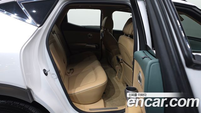 Genesis GV60 2022 — photo 18