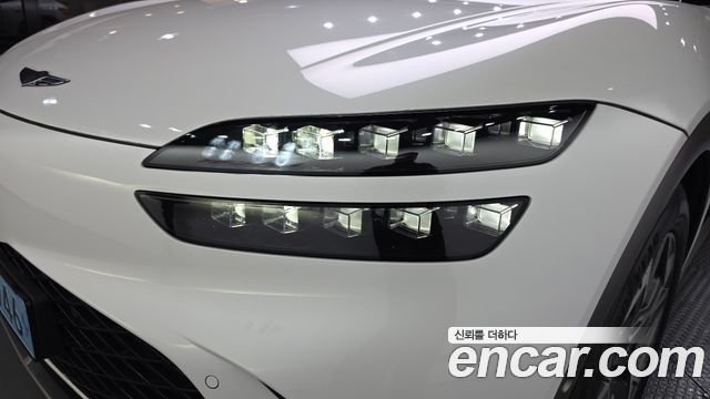 Genesis GV60 2022 — photo 8