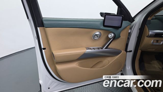Genesis GV60 2022 — photo 14