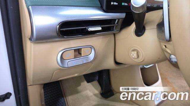 Genesis GV60 2022 — photo 32