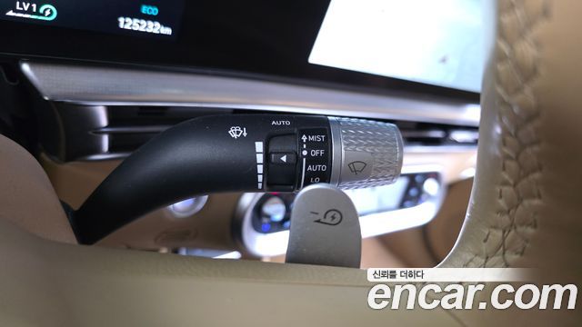Genesis GV60 2022 — photo 34