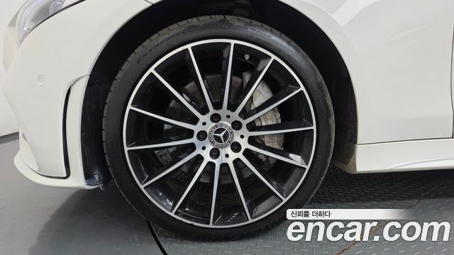 Mercedes-Benz CLS-Class 2020 — photo 5